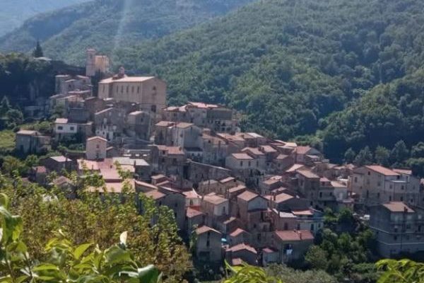Senza titolo (600 x 600 px)-4