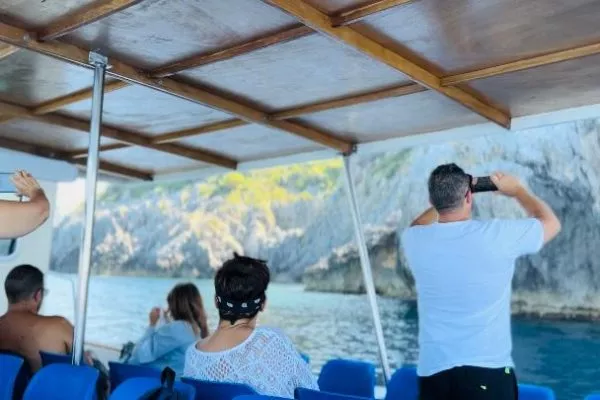 Serranus Diamante, visita isola dino e ArcoMagno, con partenza da Diamante