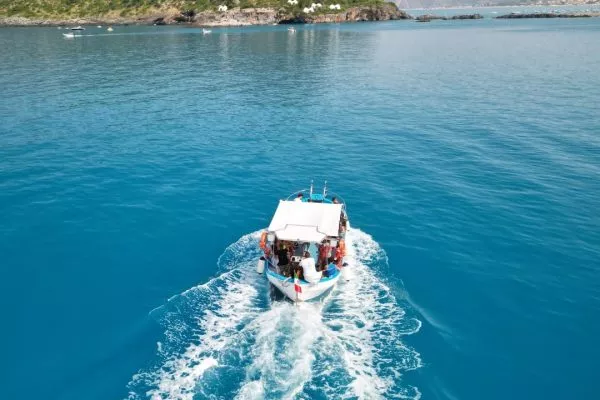 Itinerario dell’escursione in barca Marechiaro tra Praia a Mare, Isola Dino e Arcomagno